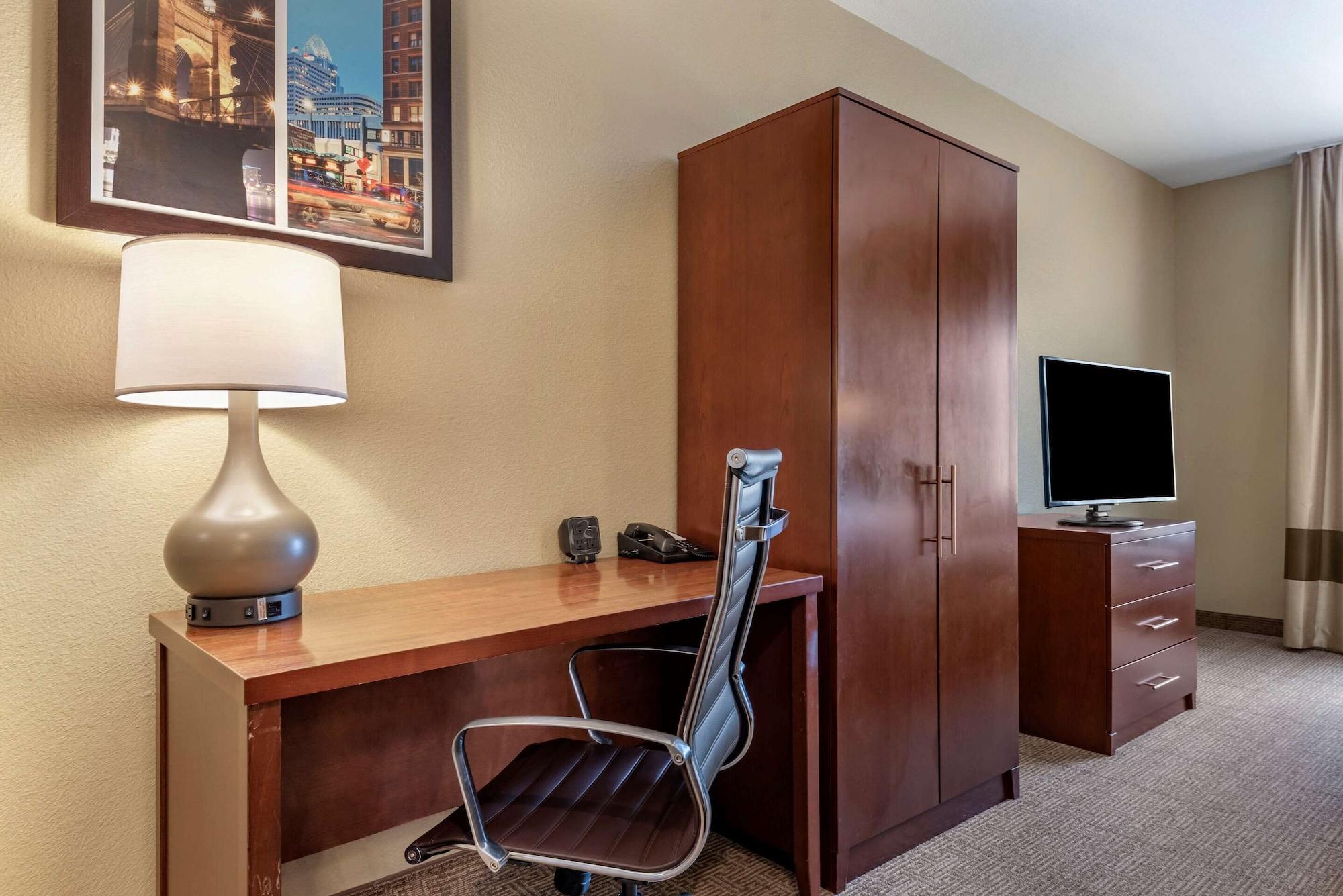 Comfort Suites Mason Near Kings Island Экстерьер фото